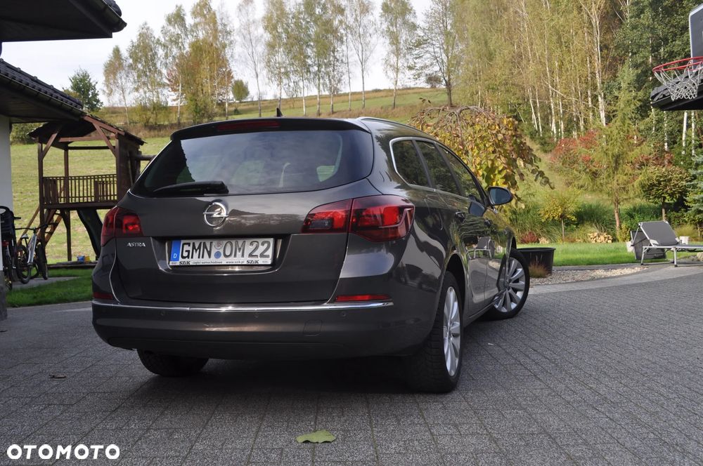 Opel Astra 1.4 Turbo Exklusiv - 9