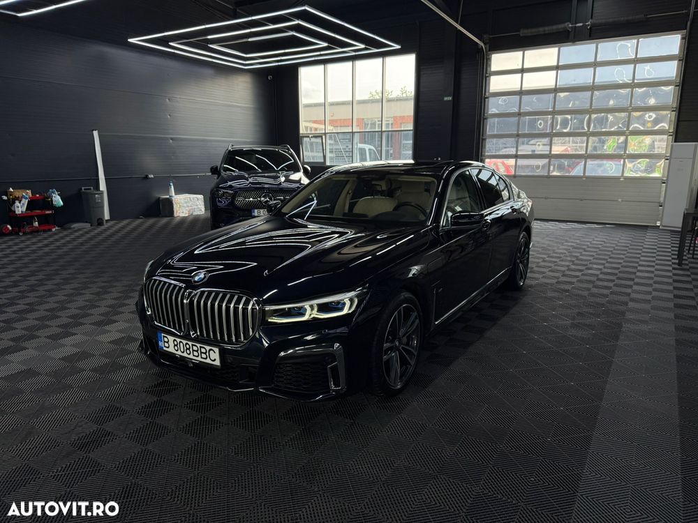 BMW Seria 7 745e - 2