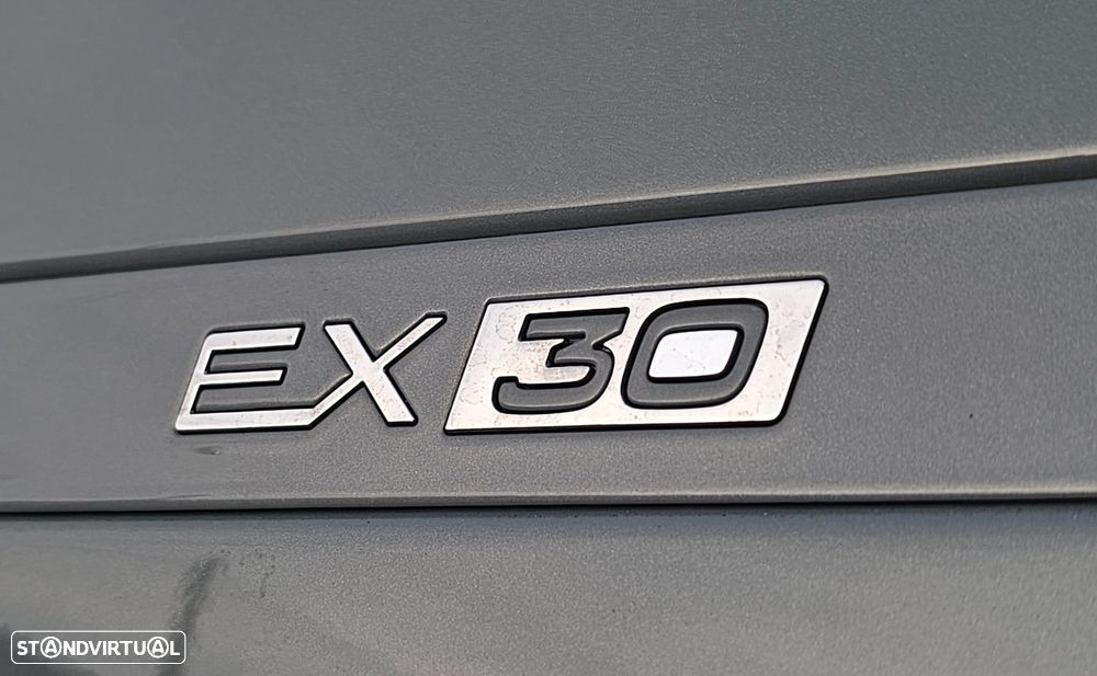 Volvo EX30 69 kWh Single Motor Extended Range Core - 17