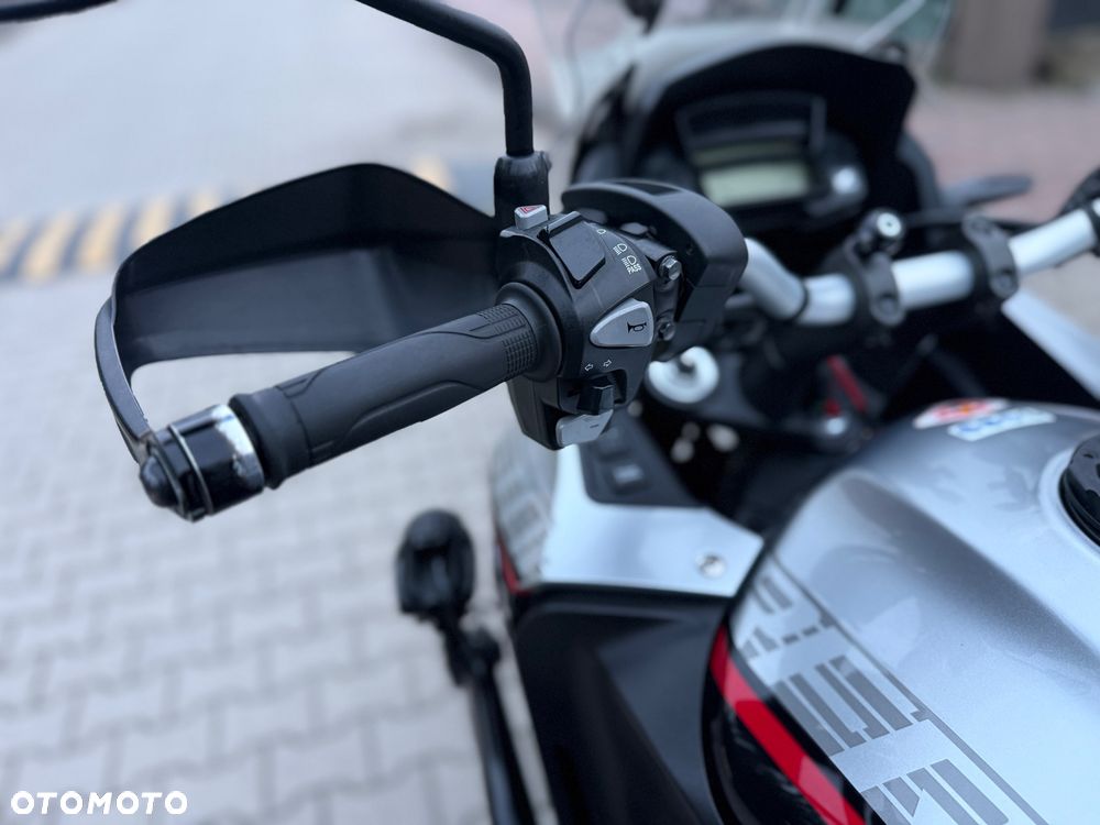 Honda VFR - 26
