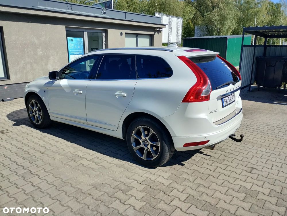 Volvo XC 60 D3 Drive-E Ocean Race - 5