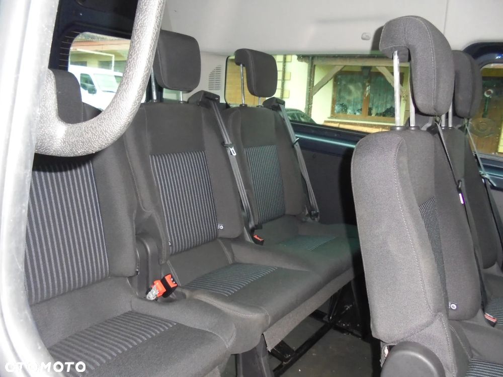Ford Transit Custom - 11