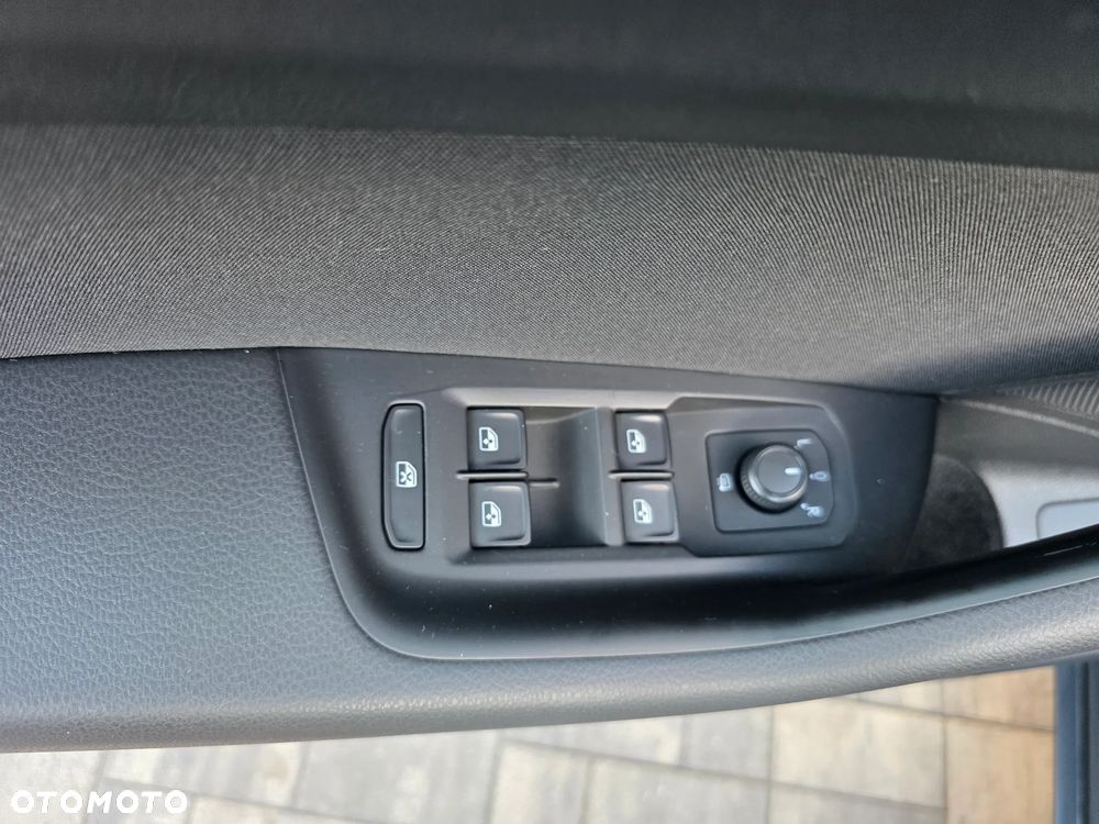 Volkswagen Passat 2.0 TDI EVO Essence - 13