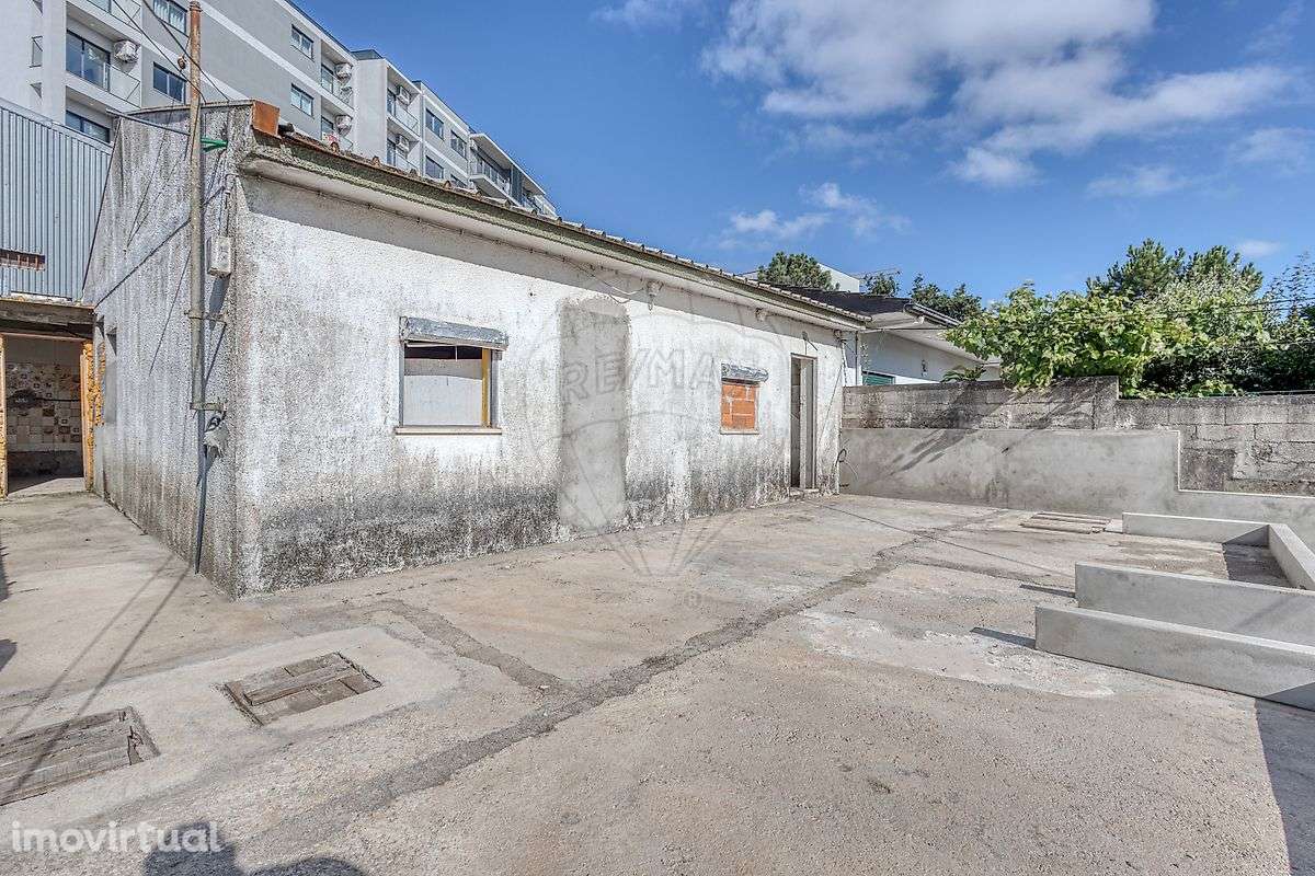 Moradia T2 para venda - Grande imagem: 2/19