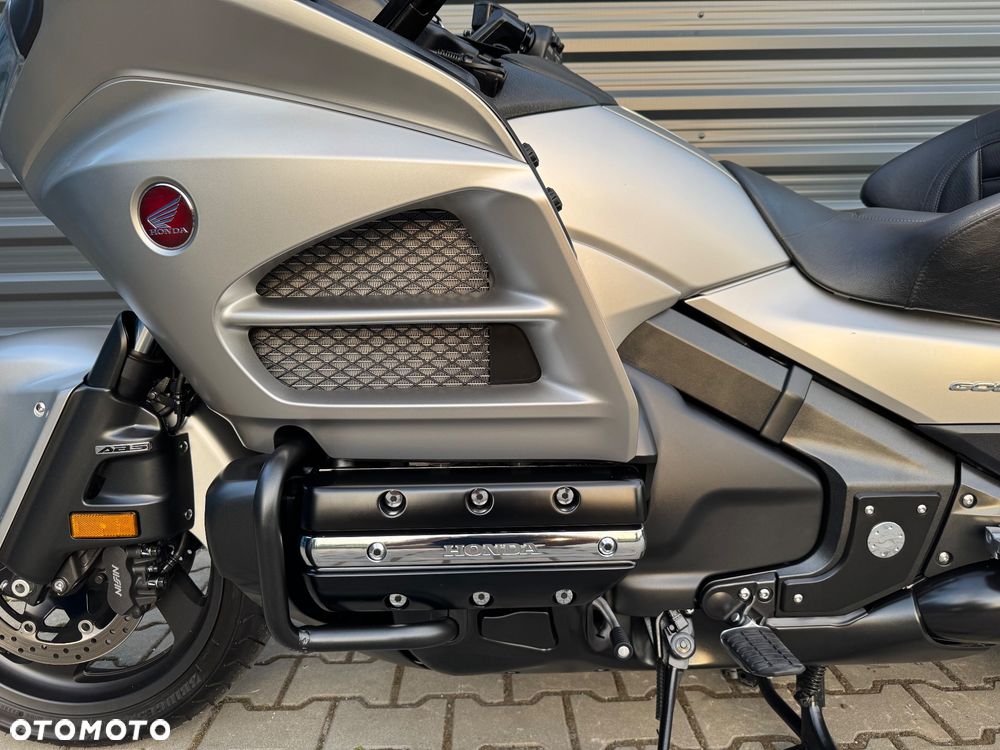 Honda GL - 16