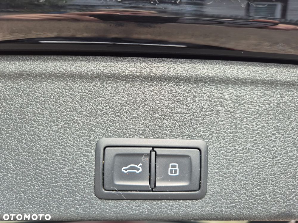Audi A4 Avant 2.0 TDI Sport - 32