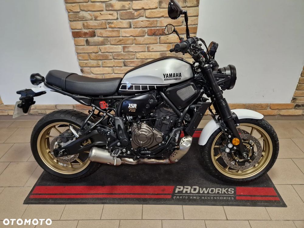 Yamaha XSR - 1