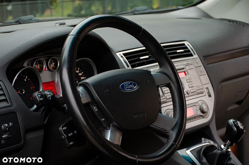 Ford Kuga 2.0 TDCi 4WD Titanium - 30