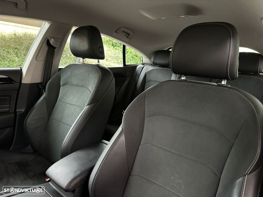 VW Arteon 2.0 TDI Elegance DSG - 8