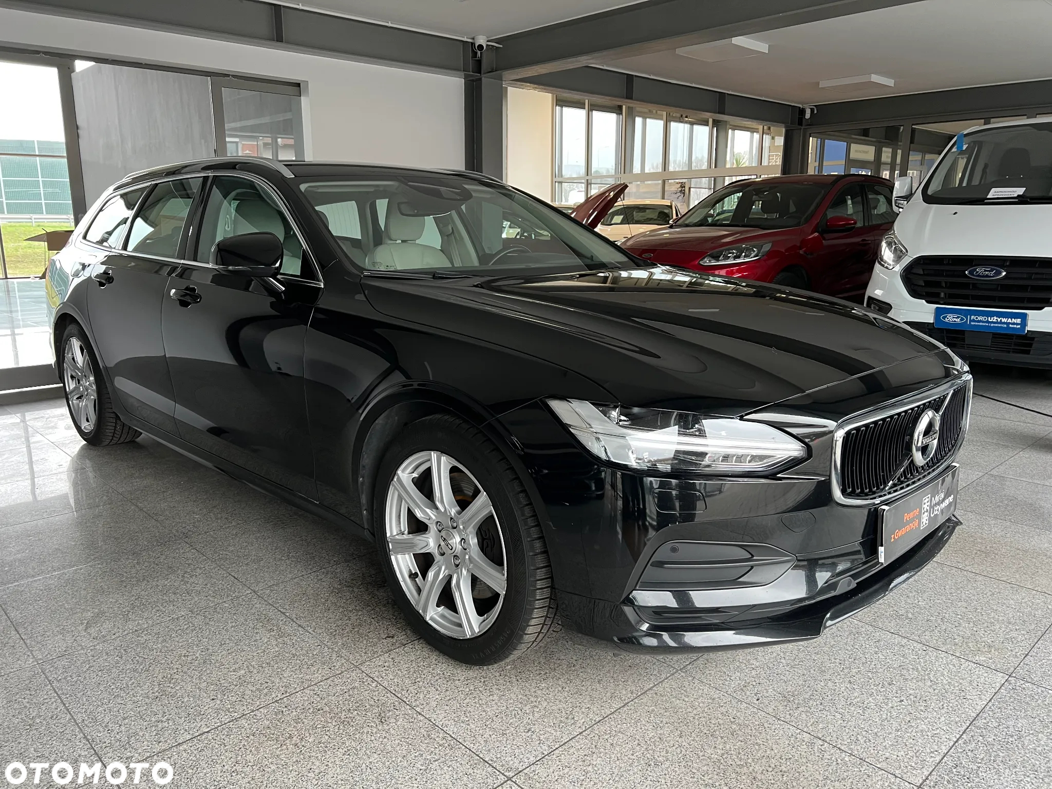 Volvo V90 T4 Momentum Pro - 3