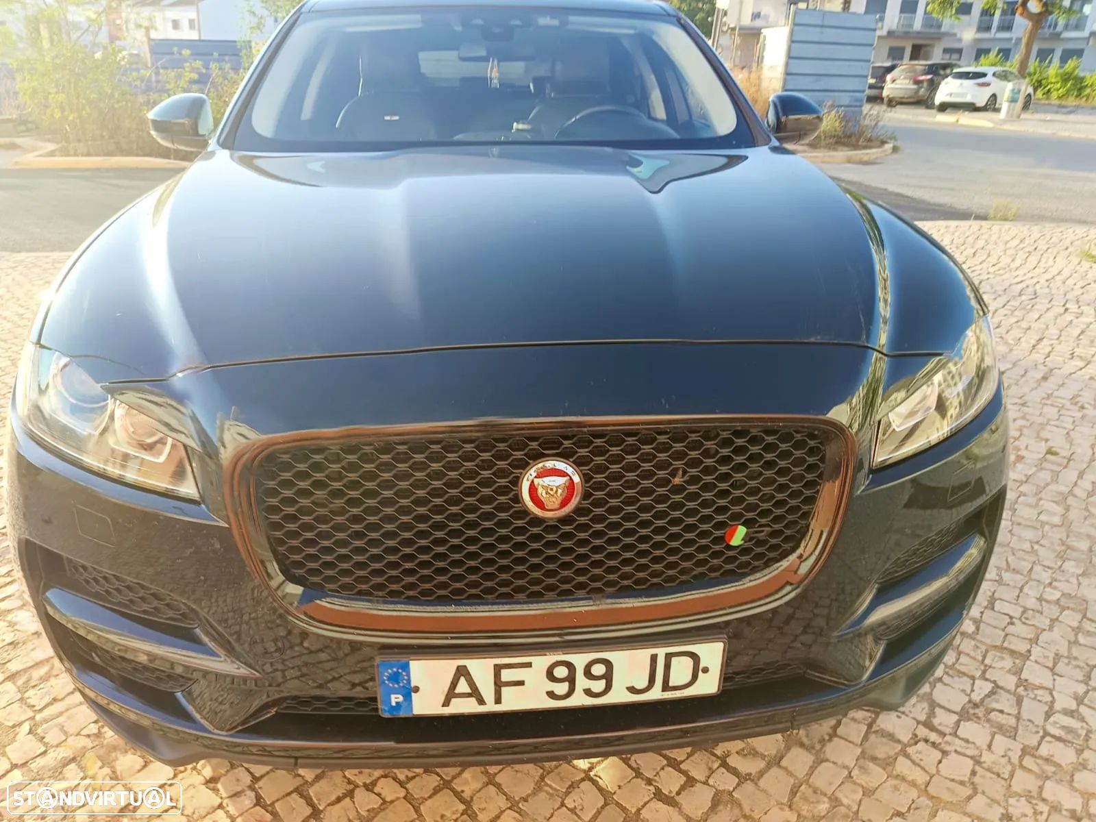 Jaguar F-Pace 2.0 i4D R-Sport - 1