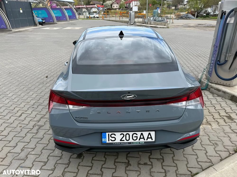 Hyundai Elantra 1.6 l 123 CP 6MT Comfort - 6