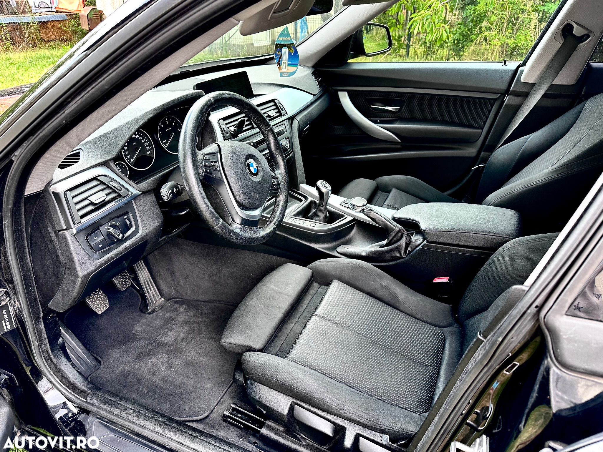 BMW Seria 3 318d - 9