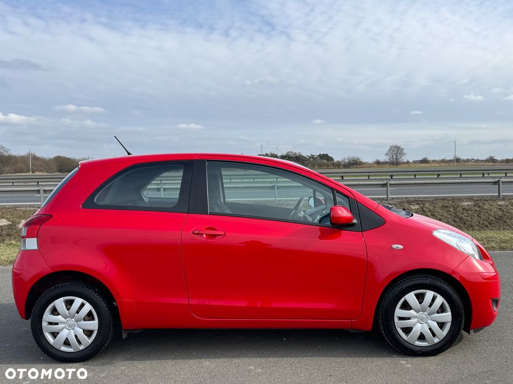 Toyota Yaris 1.0 Luna EU5 - 10