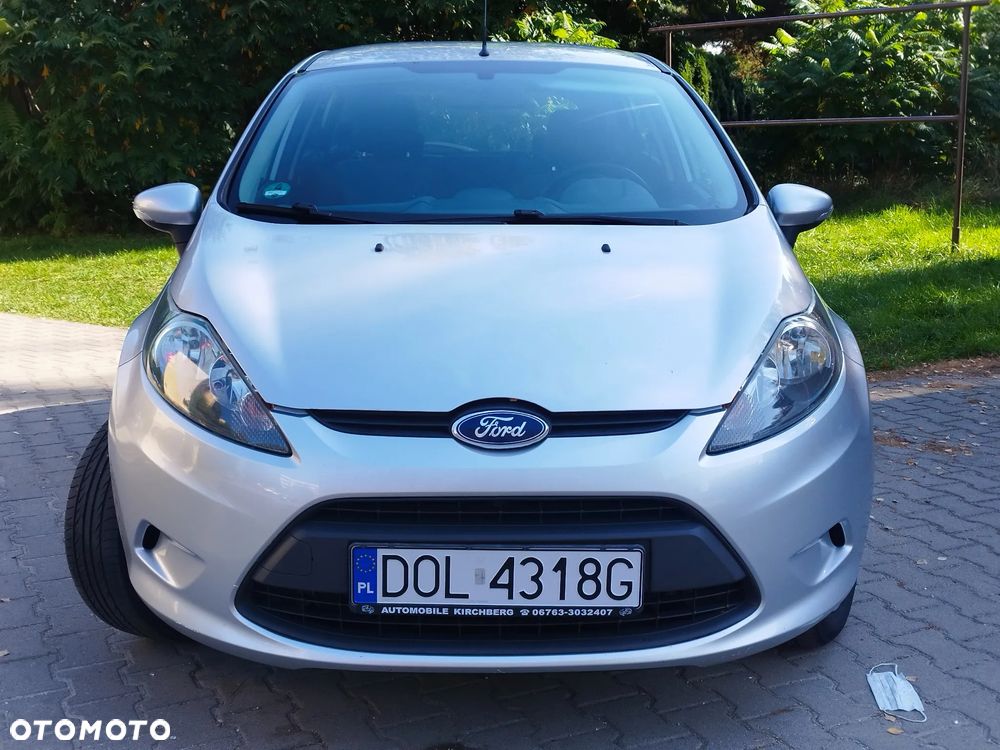 Ford Fiesta - 10