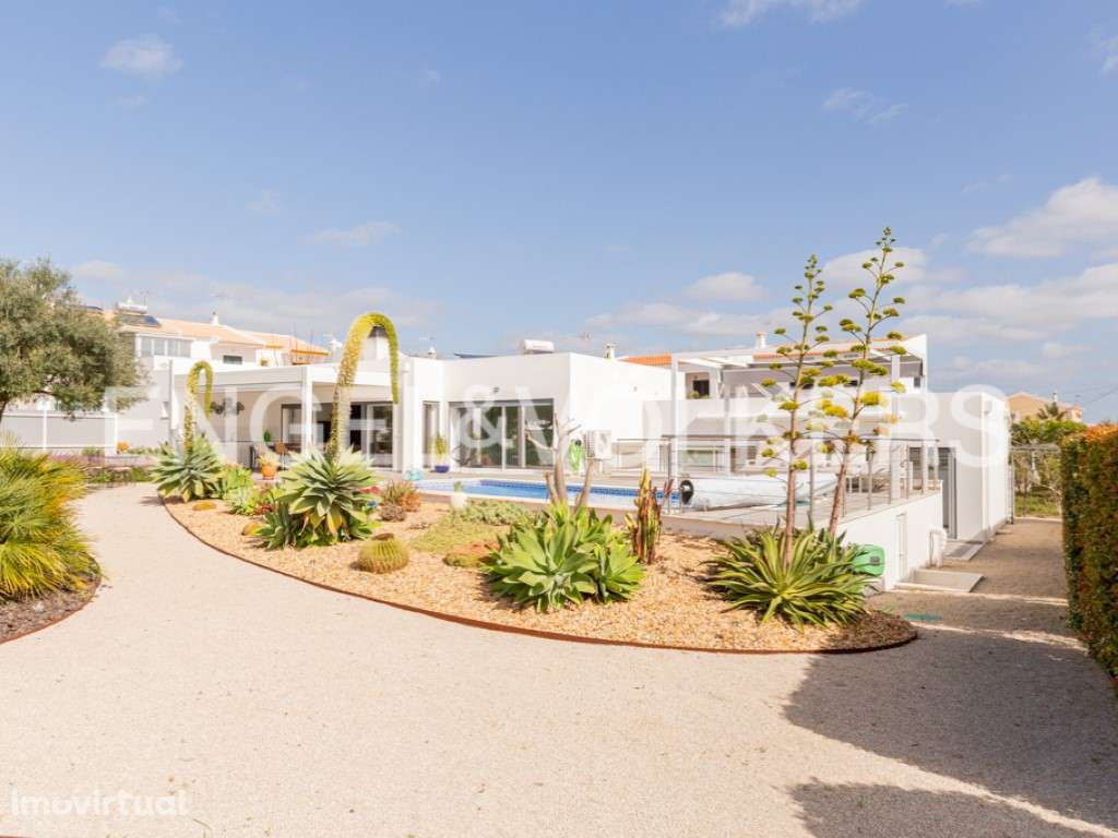 Solara - Grande imagem: 2/35