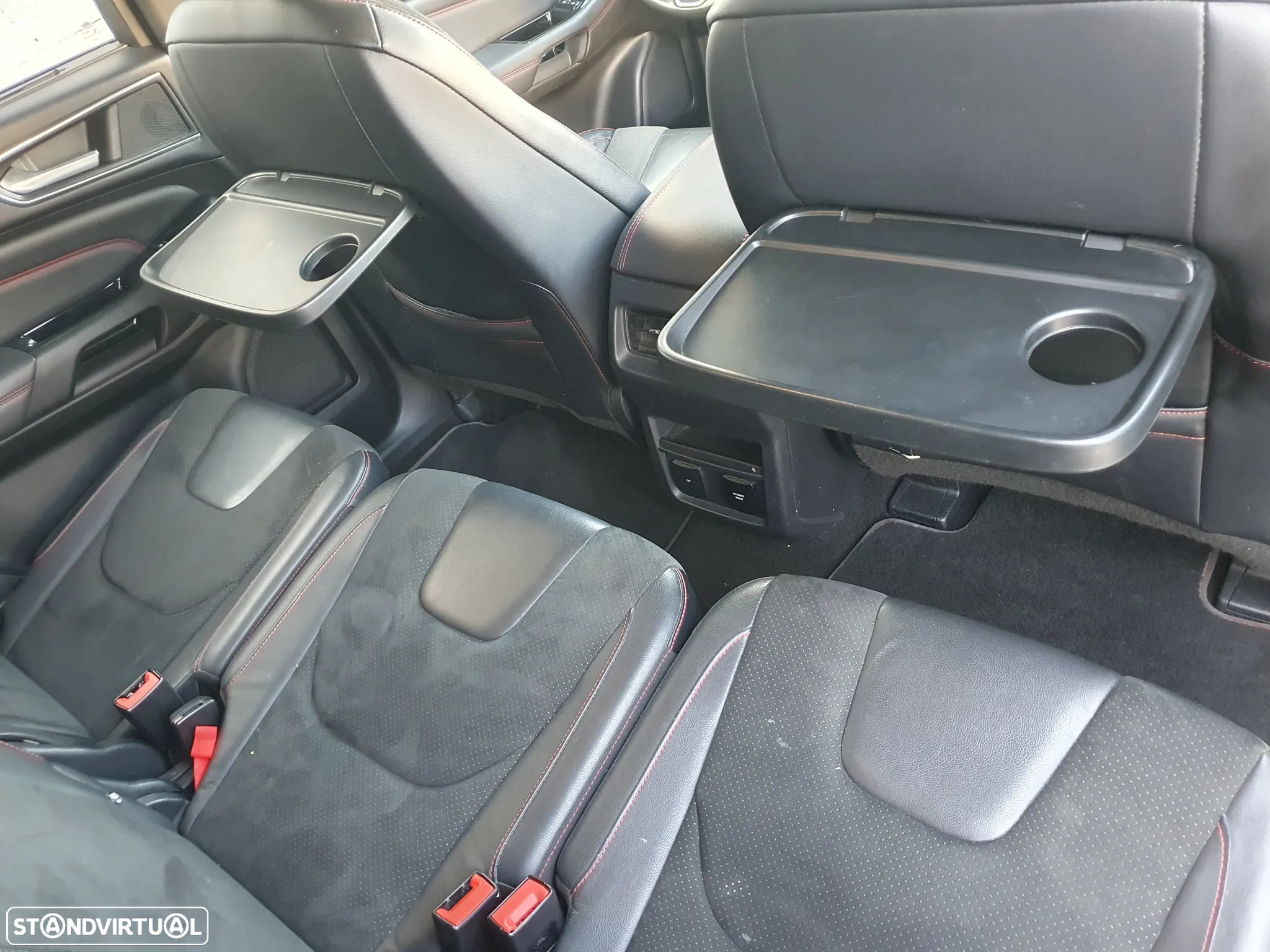 Ford S-Max 2.0 TDCi ST-Line - 29