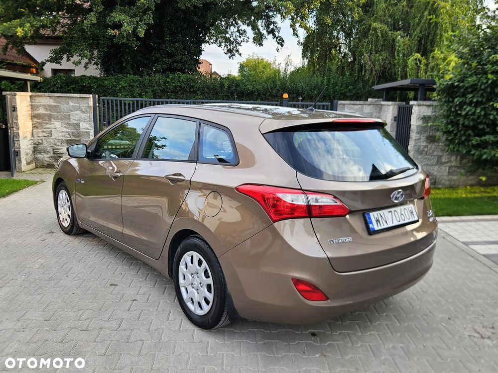 Hyundai i30 1.6 GDI Comfort - 4