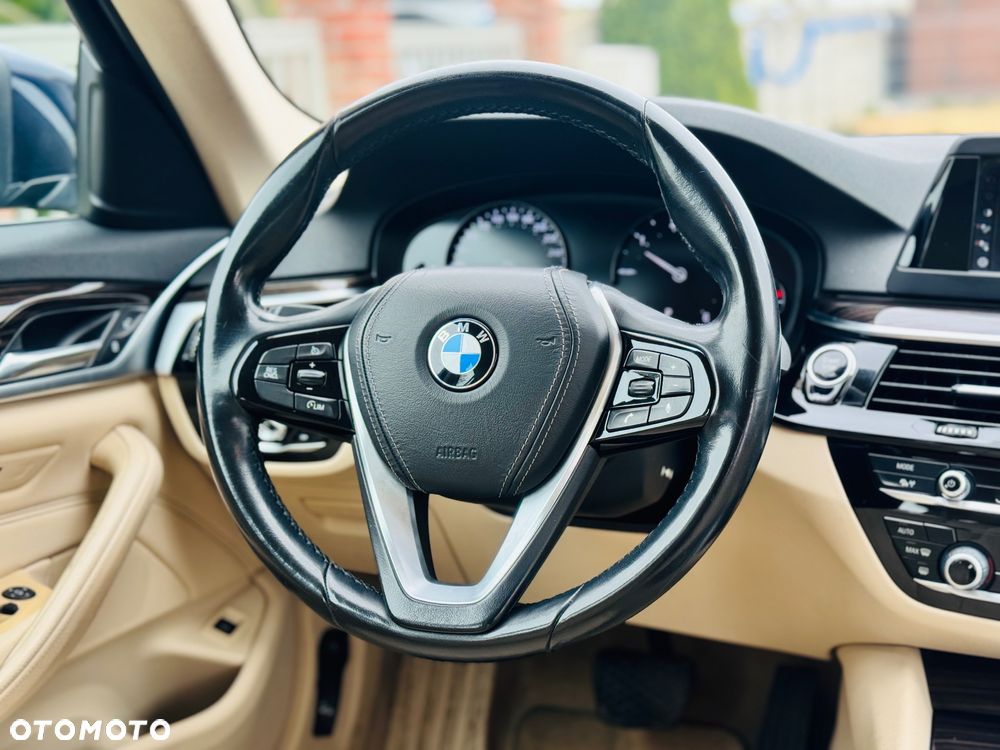 BMW Seria 5 520d Luxury Line sport - 16