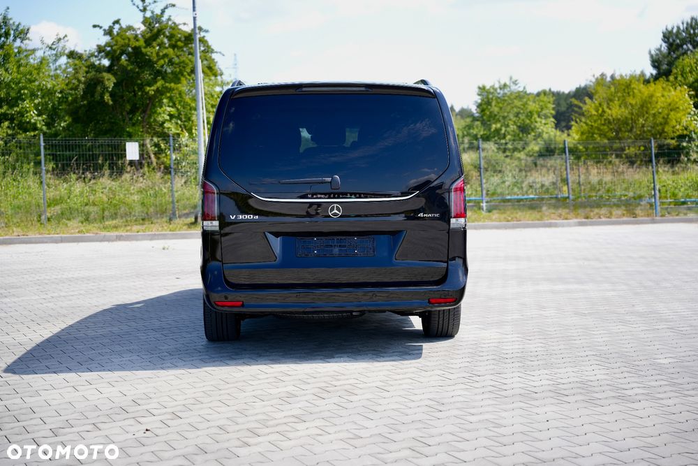 Mercedes-Benz Klasa V 300 d 4-Matic 9G-Tronic - 37