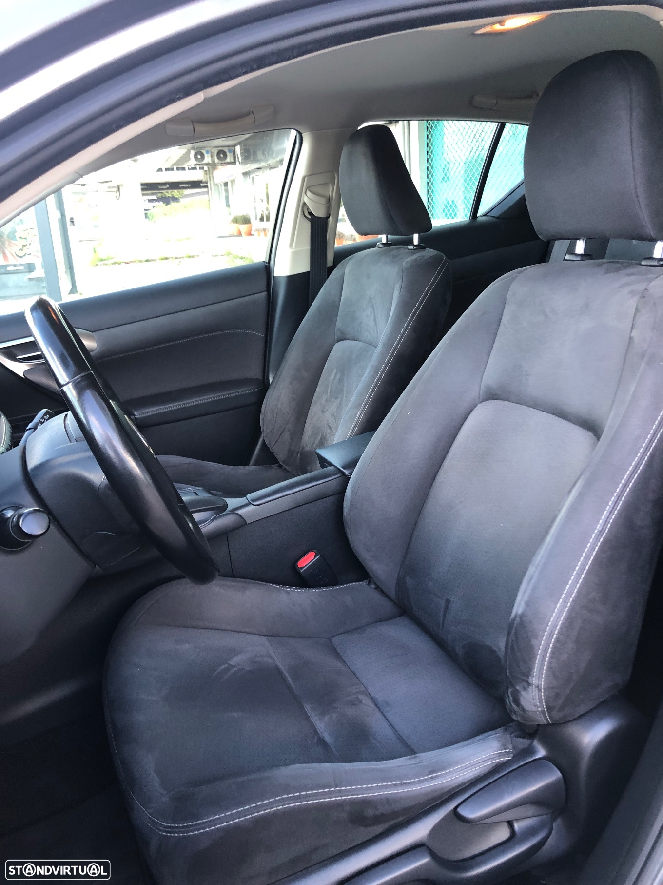Lexus CT 200h Executive+ - 23