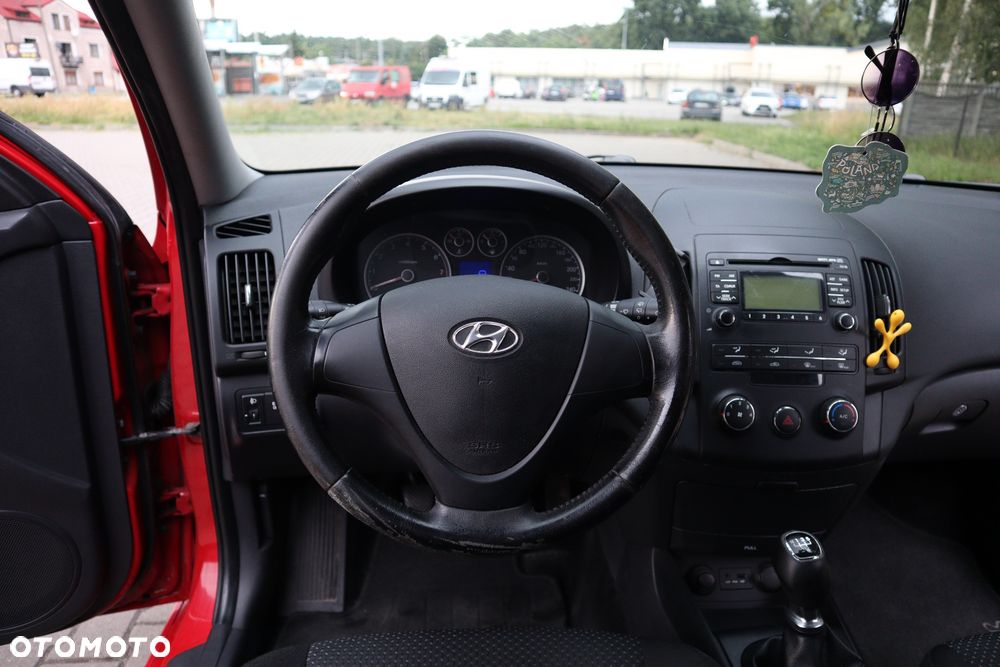 Hyundai i30 1.4 Comfort - 11