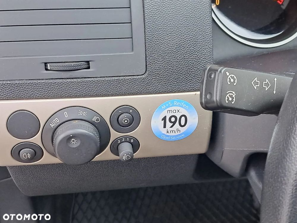 Opel Astra 1.6 Edition - 17