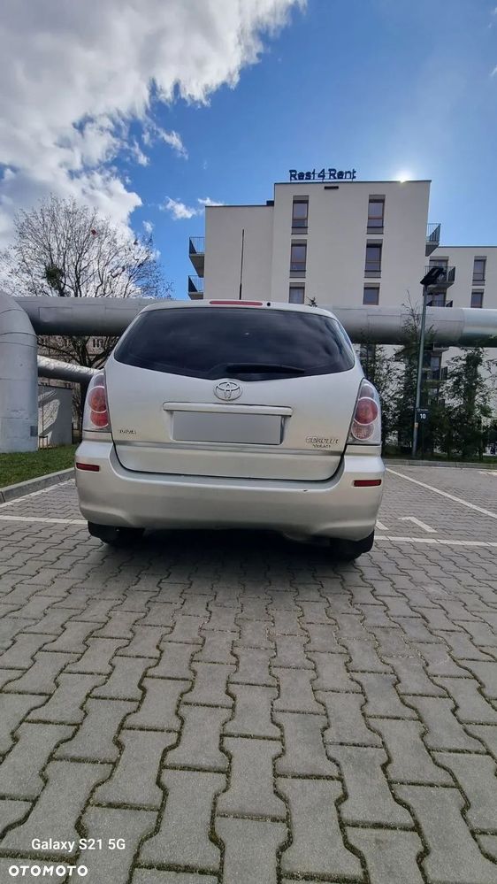 Toyota Corolla Verso - 5