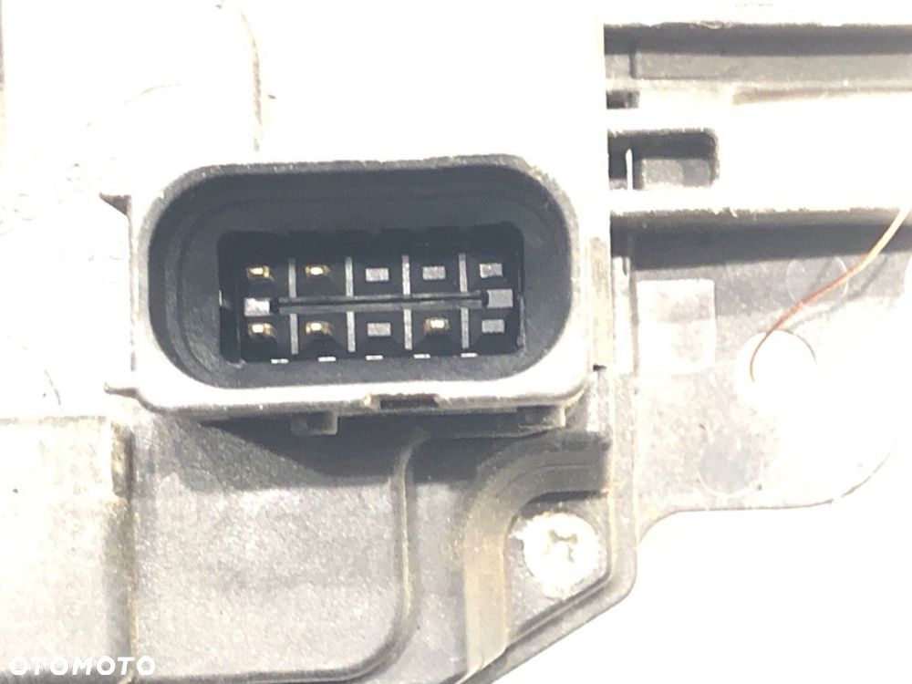 ZAMEK DRZWI PRAWY PRZÓD - 45.00 PLN - OPEL ZAFIRA B Nadwozie pełne/minivan (A05) 2005 - 2015 1.9 - 3