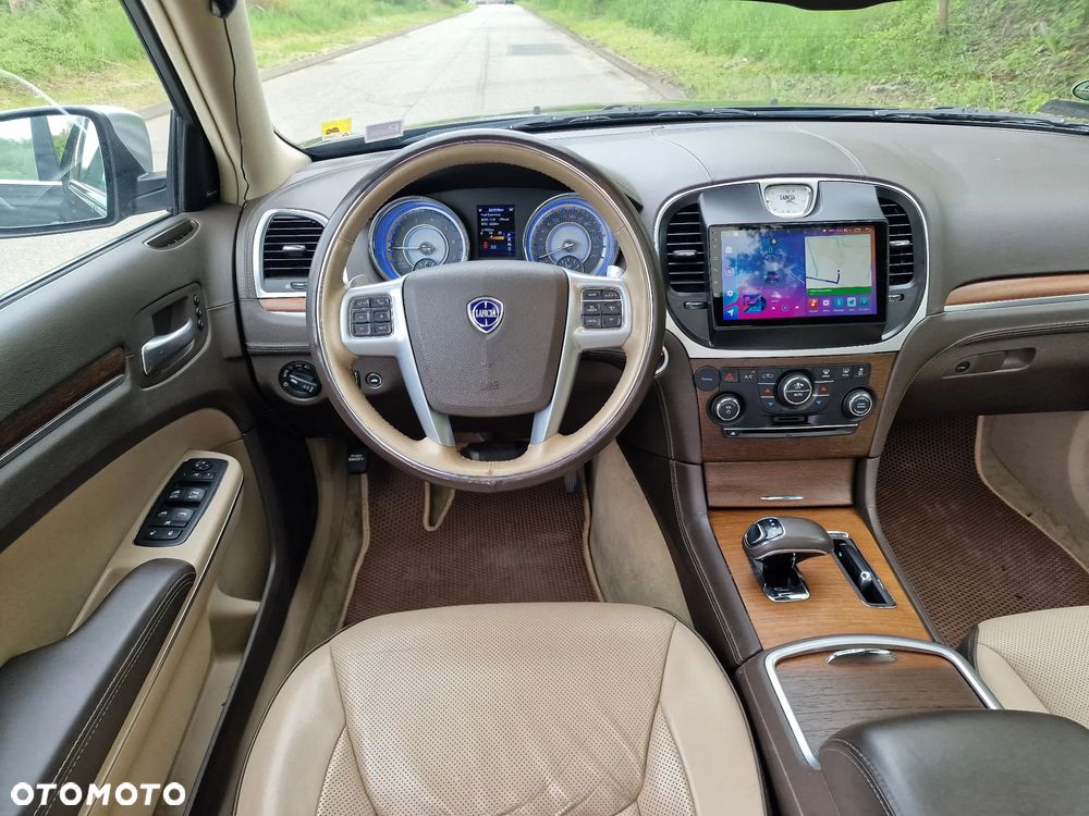 Lancia Thema 3.6 Executive - 23