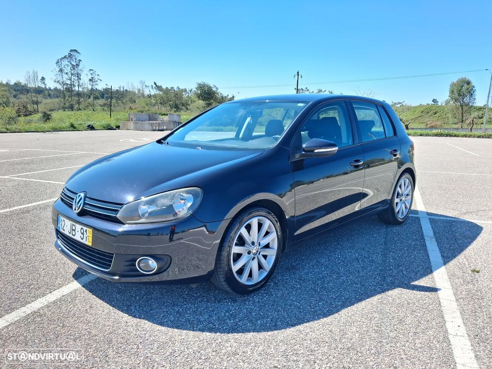 VW Golf 1.6 TDi Highline DSG - 1