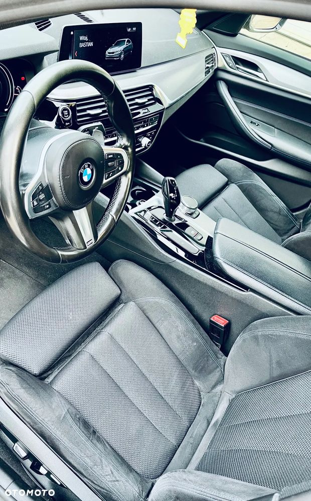 BMW Seria 5 520d xDrive M Sport sport - 2