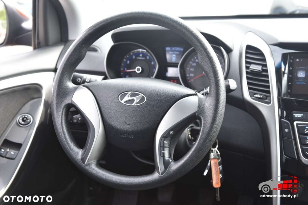 Hyundai i30 - 23