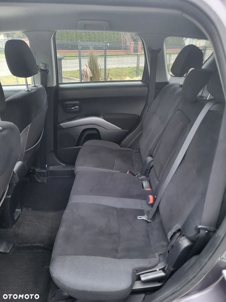 Mitsubishi Outlander 2.0 DID Instyle - 7