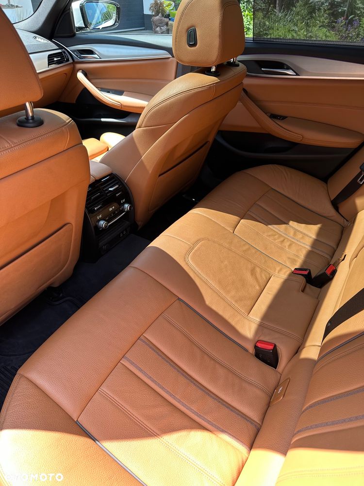 BMW Seria 5 530d xDrive Sport - 19