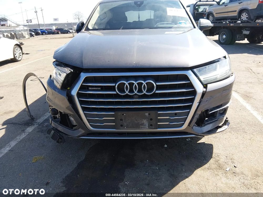 Audi Q7 - 4