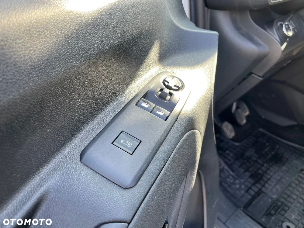 Opel Combo 1.5 CDTI S&S - 12