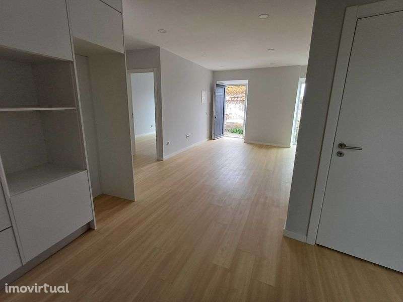 Venda moradia T4+1, Coimbra - Grande imagem: 2/12