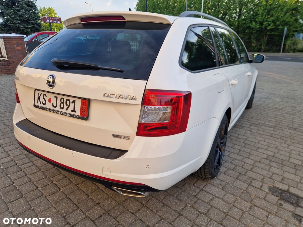 Skoda Octavia 2.0 TDI RS - 10