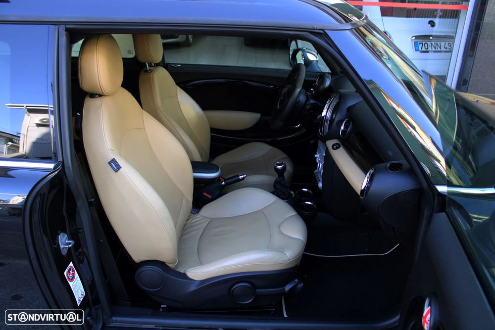 MINI Clubman John Cooper Works - 27