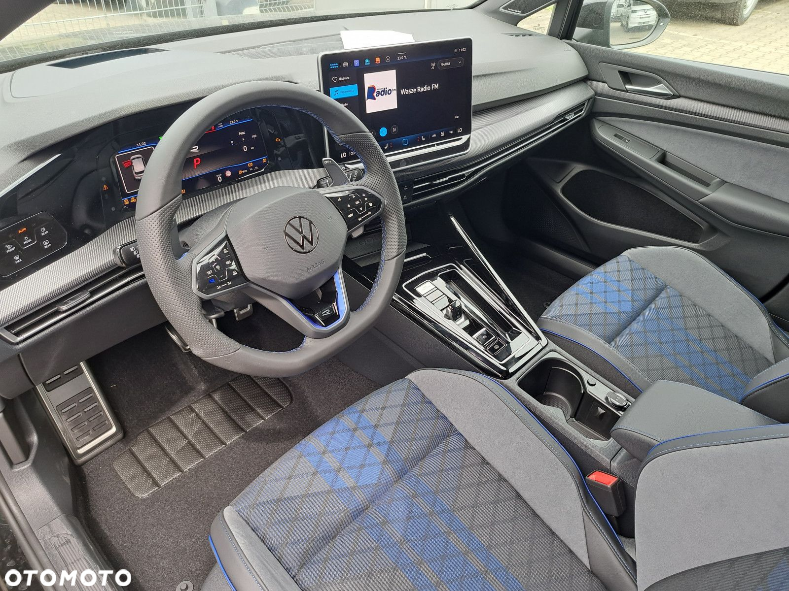 Volkswagen Golf - 10