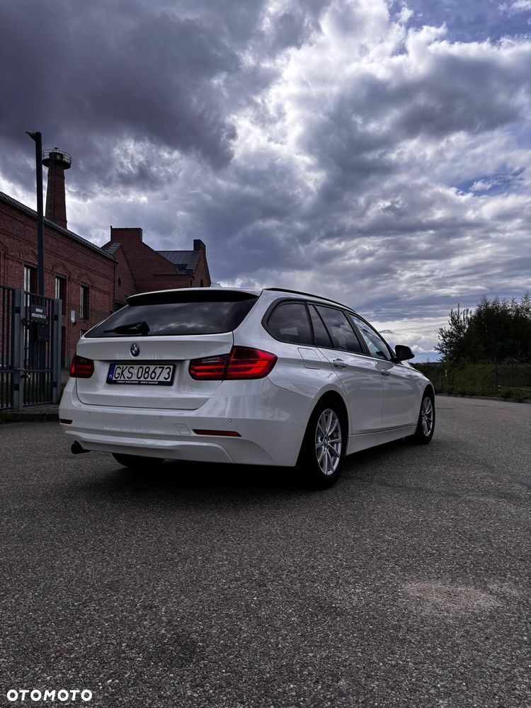 BMW Seria 3 318d DPF - 5
