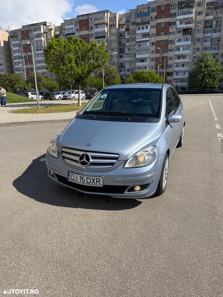 Mercedes-Benz B 180 - 2
