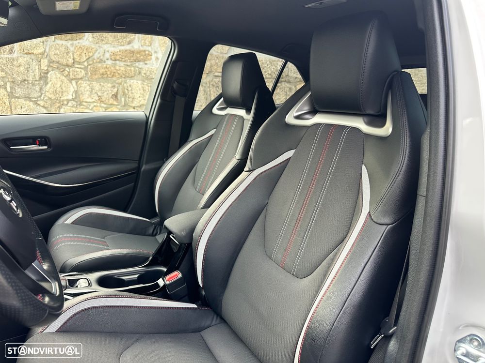 Toyota Corolla 1.8 Hybrid GR-Sport - 36
