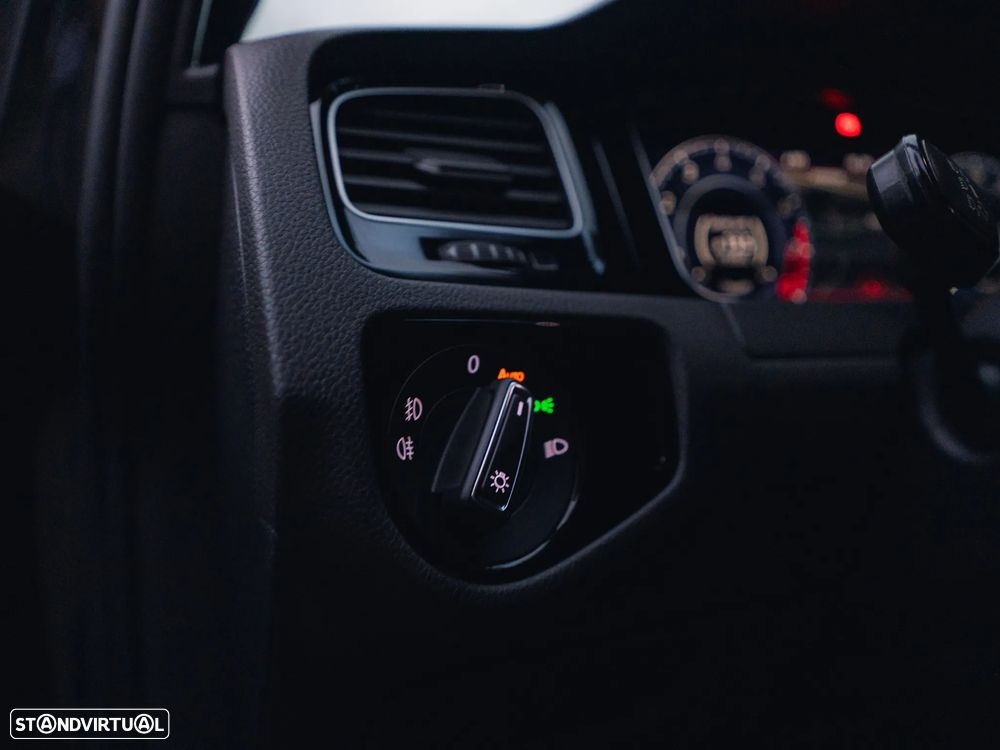 VW Golf GTI (BlueMotion ) DSG - 34