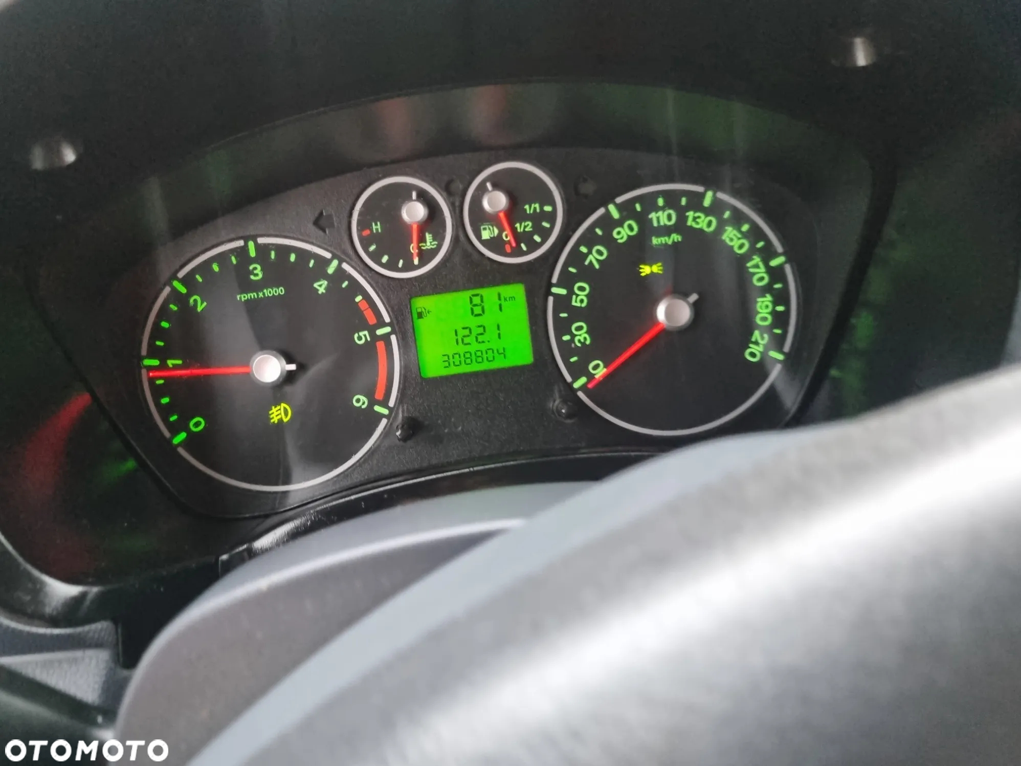 Ford Transit Connect - 36