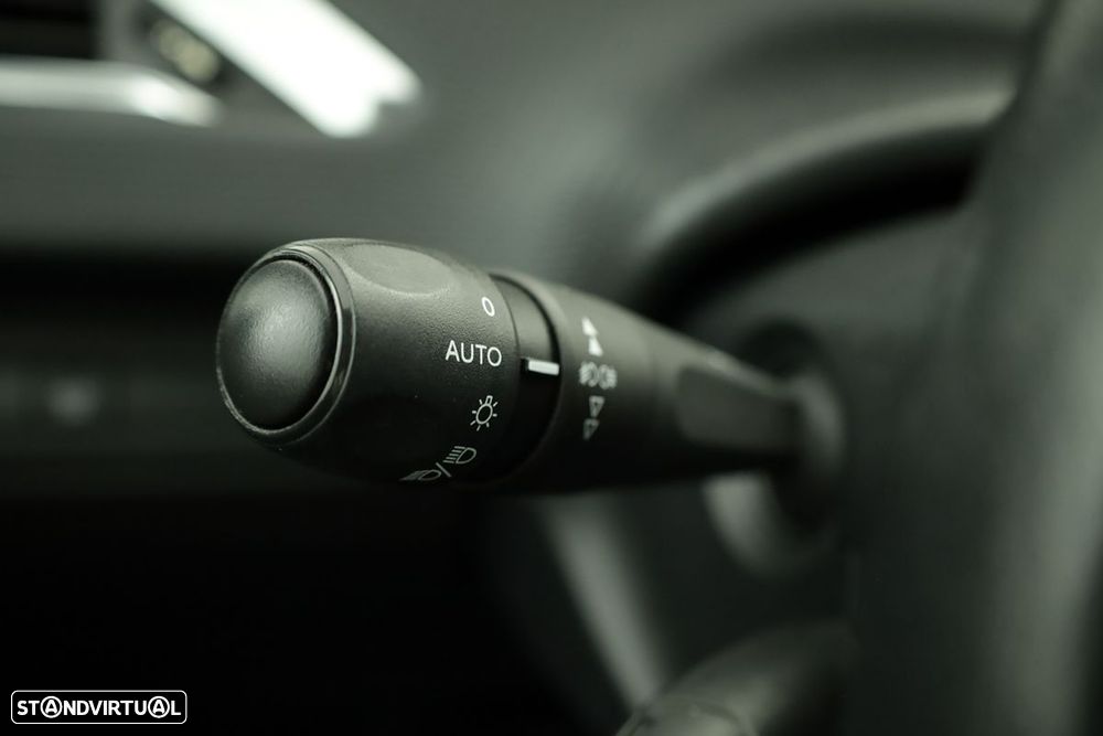 Peugeot 2008 1.2 PureTech Signature - 16