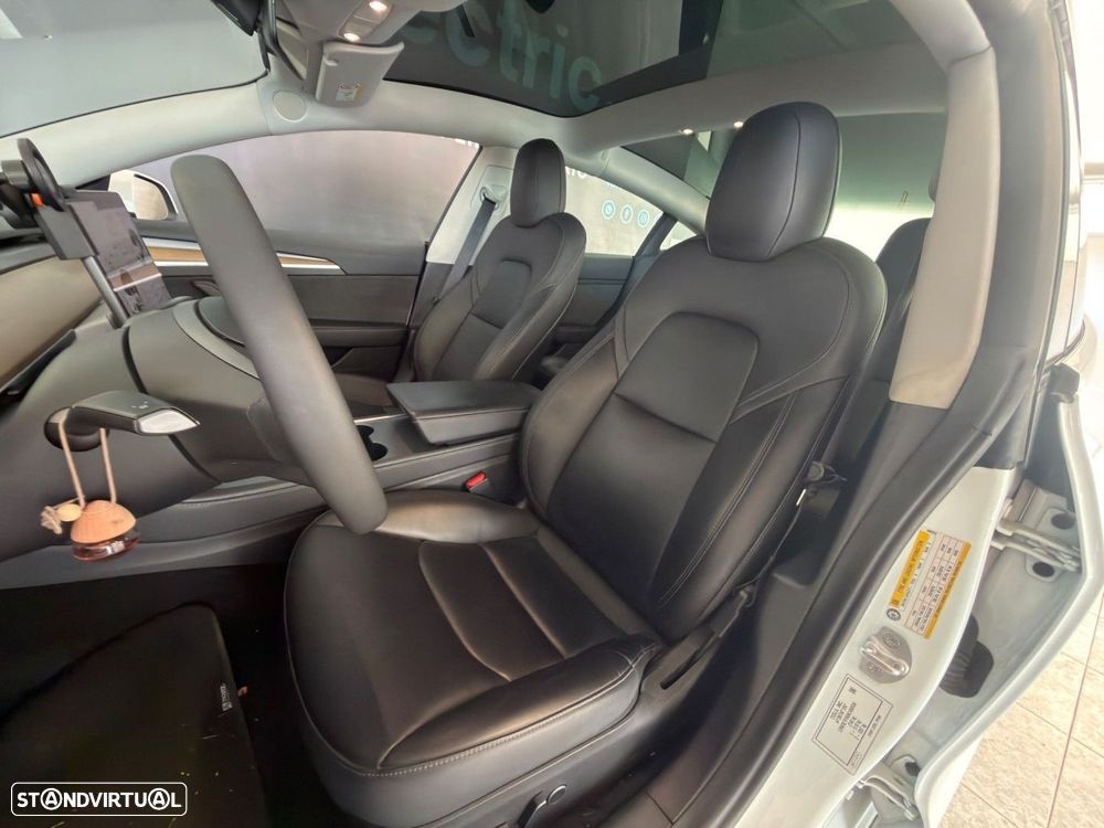 Tesla Model 3 Standard Range Plus RWD - 11