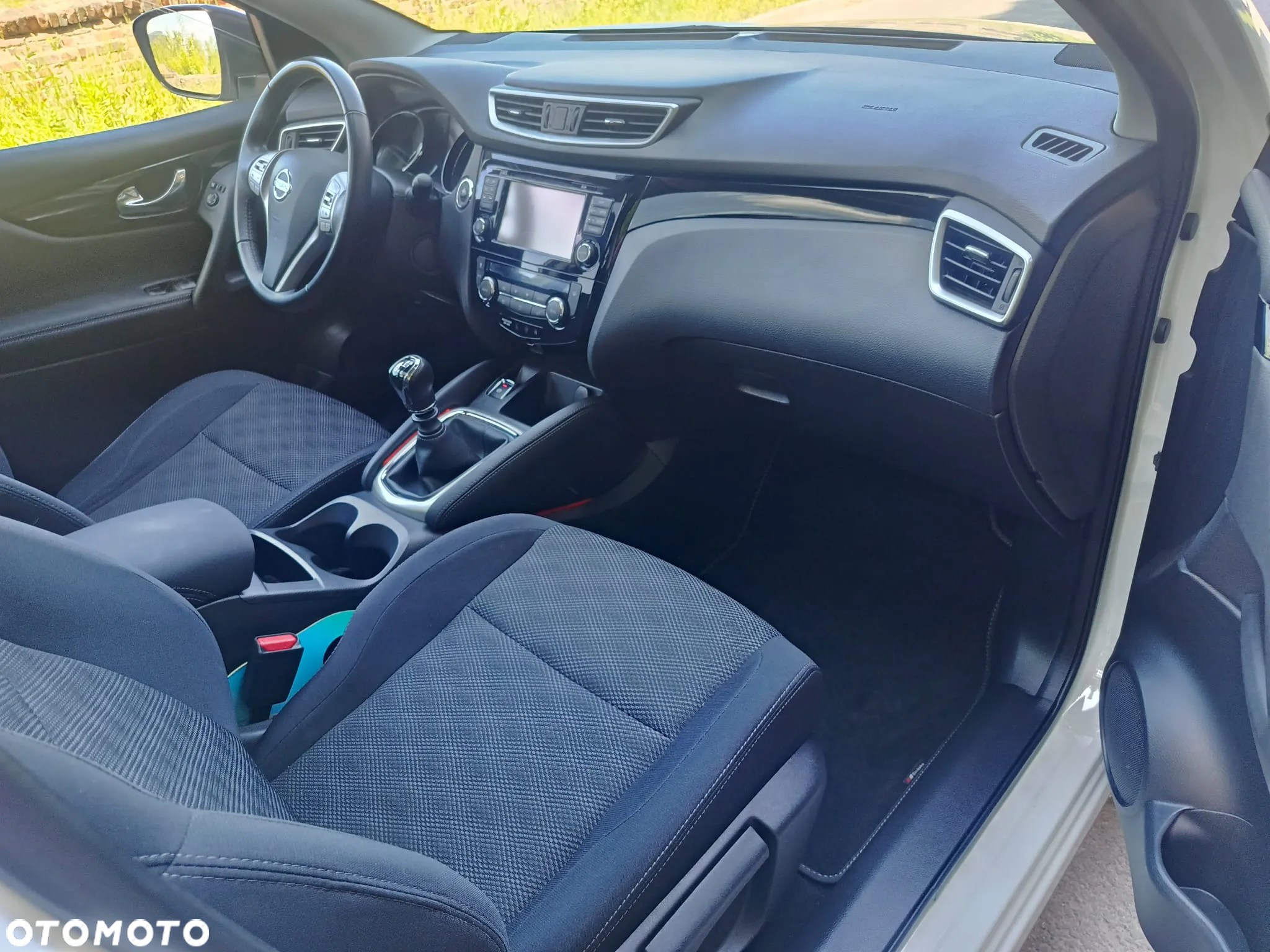 Nissan Qashqai 1.2 DIG-T N-Connecta EU6 - 20
