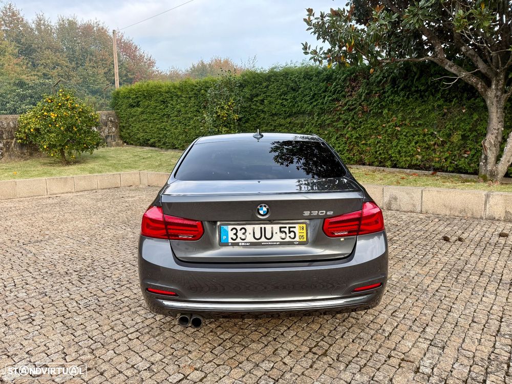 BMW 330 - 11
